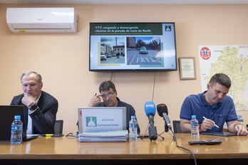 Un momento de la rueda de prensa ofrecida por Teletaxi San Fermín.