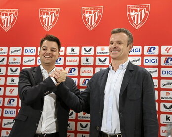González y Uriarte, en la sala de prensa de San Mamés.
