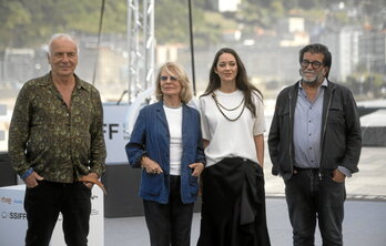El equipo de la película «7h40 ce matin-là», en el photocall.