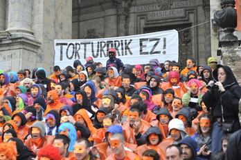 Gazte independentisten aurkako epaiketak salatzeko ekimena 2014ean.