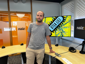 Jon Gurrutxaga NAIZ Irratiko estudio nagusian