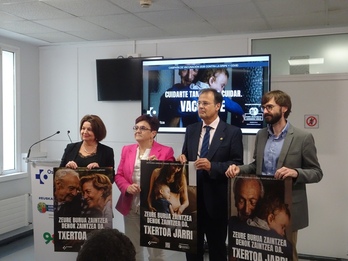 Autoridades de Osakidetza, en la presentación de la campaña de vacunación contra la gripe
