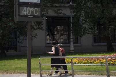 Imagen de archivo de un termómetro marcando 40 grados en Bilbo.
