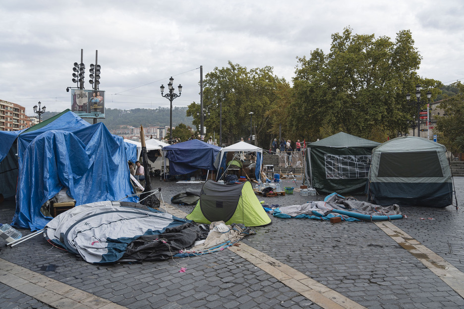 La acampada por el derecho a la vivienda también se vio afectada gravemente en el Arriaga