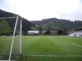 Campo del Anaitasuna de Azkoitia, donde se jugó uno de los partidos investigados.