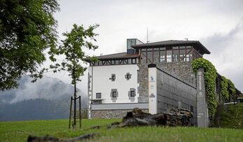 Torre Madariaga, sede de la Reserva de la Biosfera de Urdaibai.
