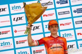Danny Van der Tuuk, en el podio del ZLM Tour, el pasado septiembre.