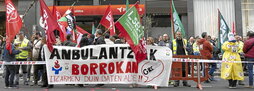 Protesta de trabajadores de ambulancias, en Gasteiz en 2024.