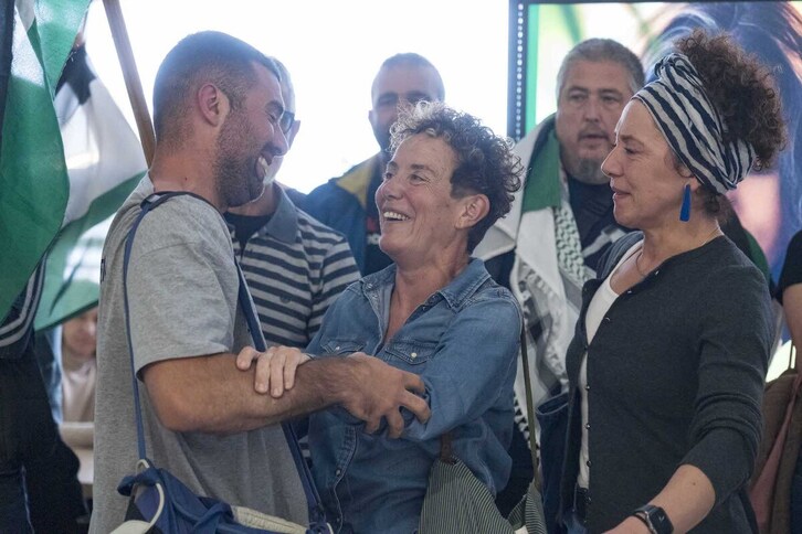 Bel Pozueta en el aeropuerto de Loiu el pasado mes de mayo, en el acto organizado para recibir a los intergrantes de la Flotilla a Gaza.