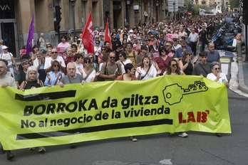 Etxebizitzaren negozioaren aurkako mobilizazioa, Donostian.