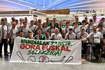 Los componentes de Euskal Selezkioa, a su partida a Argentina y Uruguay desde Loiu.