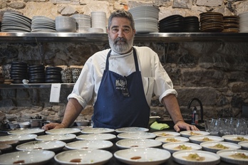 Sergio Ortiz de Zarate, en la mesa del chef que estrena en la nueva ubicación de su restaurante