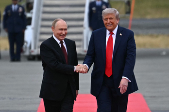 Imagen de archivo de un encuentro entre Putin y Trump en Alaska, en agosto de 2025.