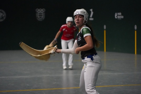 Helena Barrenetxea eta Oihana Sorozabal, nor baino nor; Euskal Selekzioko kideak irabazi du.