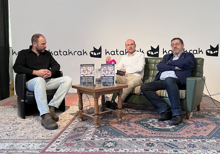 Presentación del libro dedicado a los tropezones que recuerdan la represión franquista en Nafarroa.