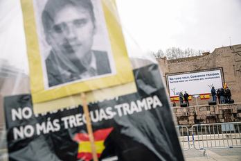 Concentración de la AVT en Madrid para reclamar más condenas a los presos vascos.