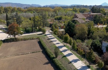 Imagen aérea del parque de Aranzadi, donde se produjo el desalojo justificado por ser zona inundable.