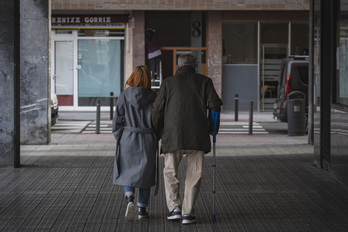 Bakardadearen prebentzioa, habitat partekatuen diseinua eta tokiko esperientziak jorratuko dituzte. 