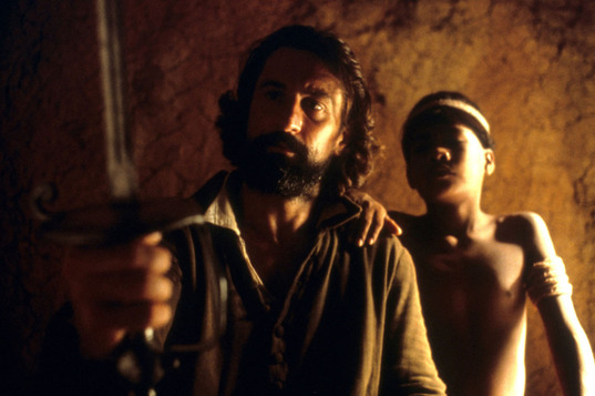 De Niro, en una secuencia de ‘La misión’.