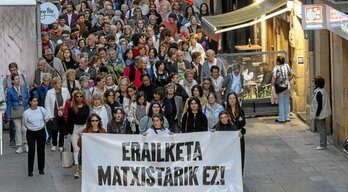 Movilización contra la violencia machista en Zarautz en octubre de 2025.