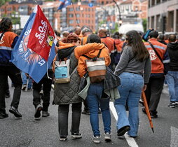 En Euskal Herria Tubos reunidos tiene una plantilla de unos 1.3000 trabajadores .