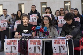 Comparecencia de agentes de la UPNA para denunciar «las agresiones y el auge fascista» en el campus.