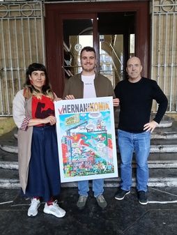 Ainara Azpiazu ‘Axpi’, Aitor Huizi eta Dani Fano, aurtengo edizioaren kartelarekin.